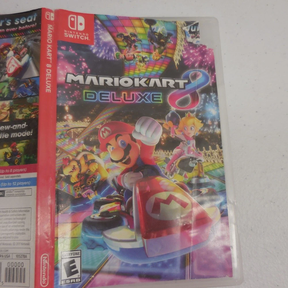 Mario Kart 8 Deluxe Nintendo‎ Switch Game with Case HAC-P-AABPA USA